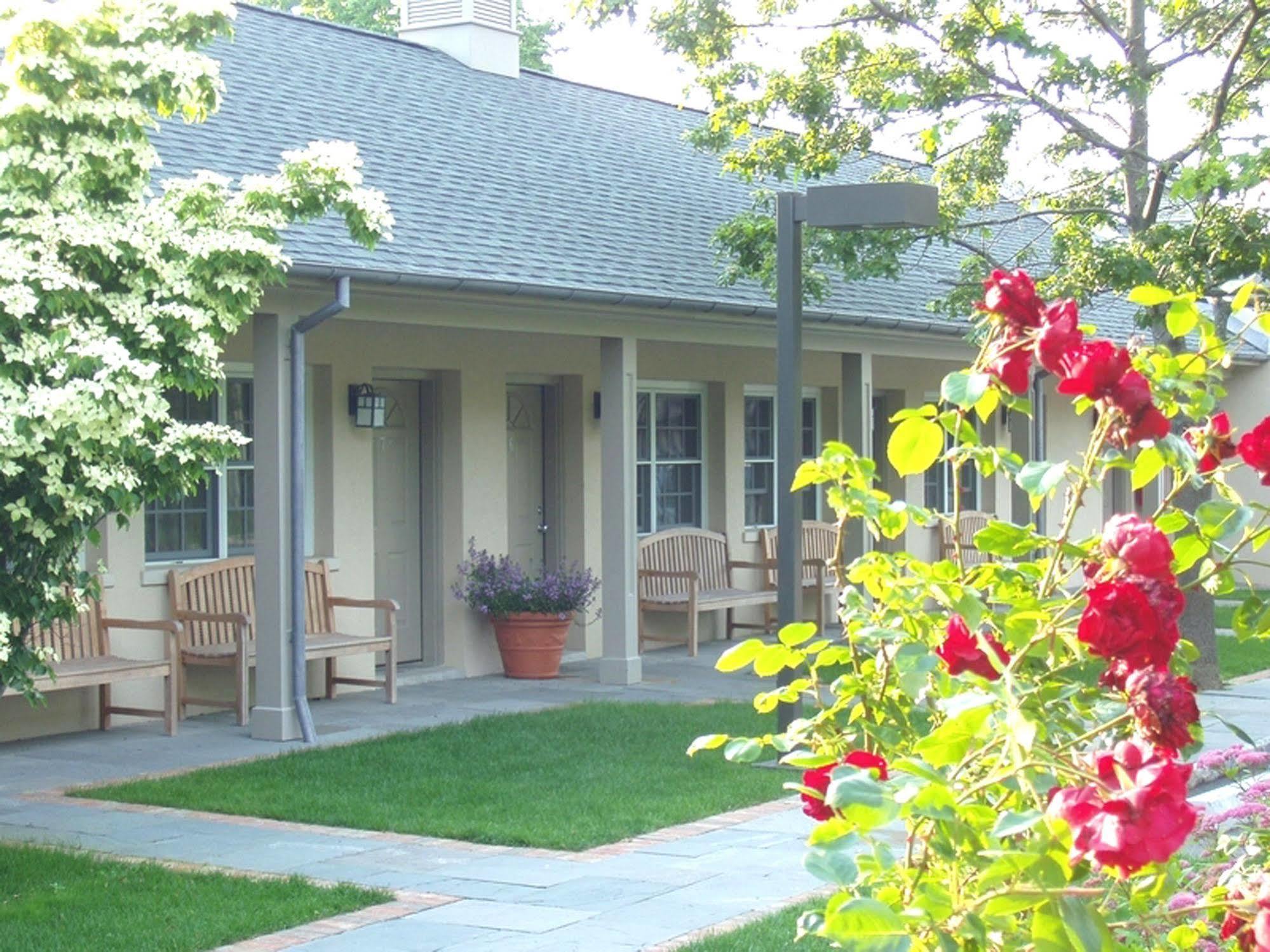 Southampton Long Island Hotel エクステリア 写真